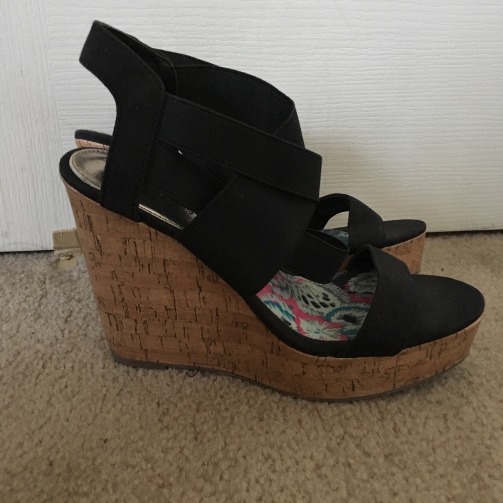 Madden Girl Wedges